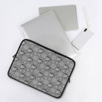 Knitted Raccoon Pattern Print Laptop Sleeve
