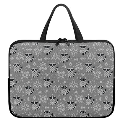 Knitted Raccoon Pattern Print Laptop Sleeve With Handle