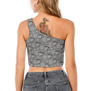 Knitted Raccoon Pattern Print One Shoulder Crop Top