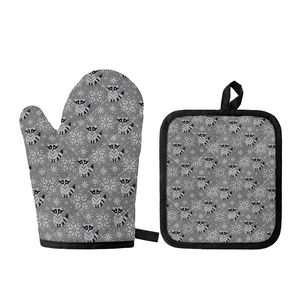 Knitted Raccoon Pattern Print Oven Mitt And Pot Holder Set