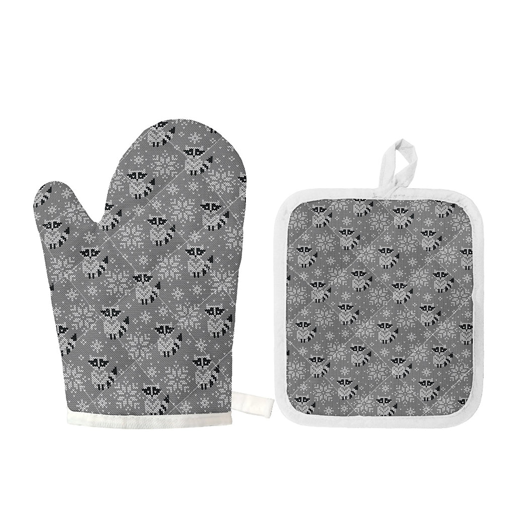 Knitted Raccoon Pattern Print Oven Mitt And Pot Holder Set