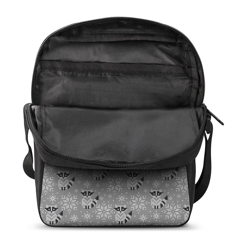 Knitted Raccoon Pattern Print Rectangular Crossbody Bag