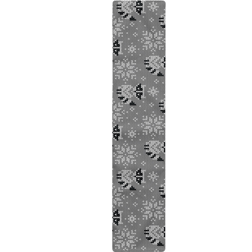 Knitted Raccoon Pattern Print Table Runner