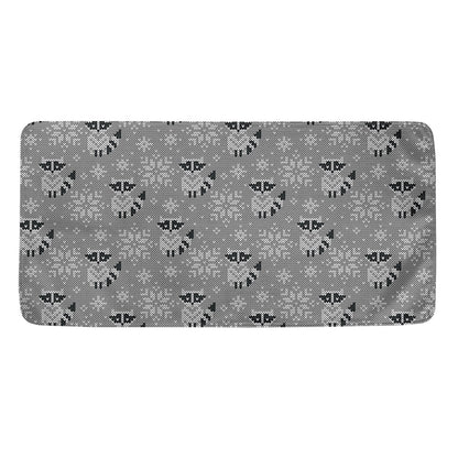 Knitted Raccoon Pattern Print Towel