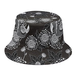 Koi Carp And Chrysanthemum Pattern Print Bucket Hat