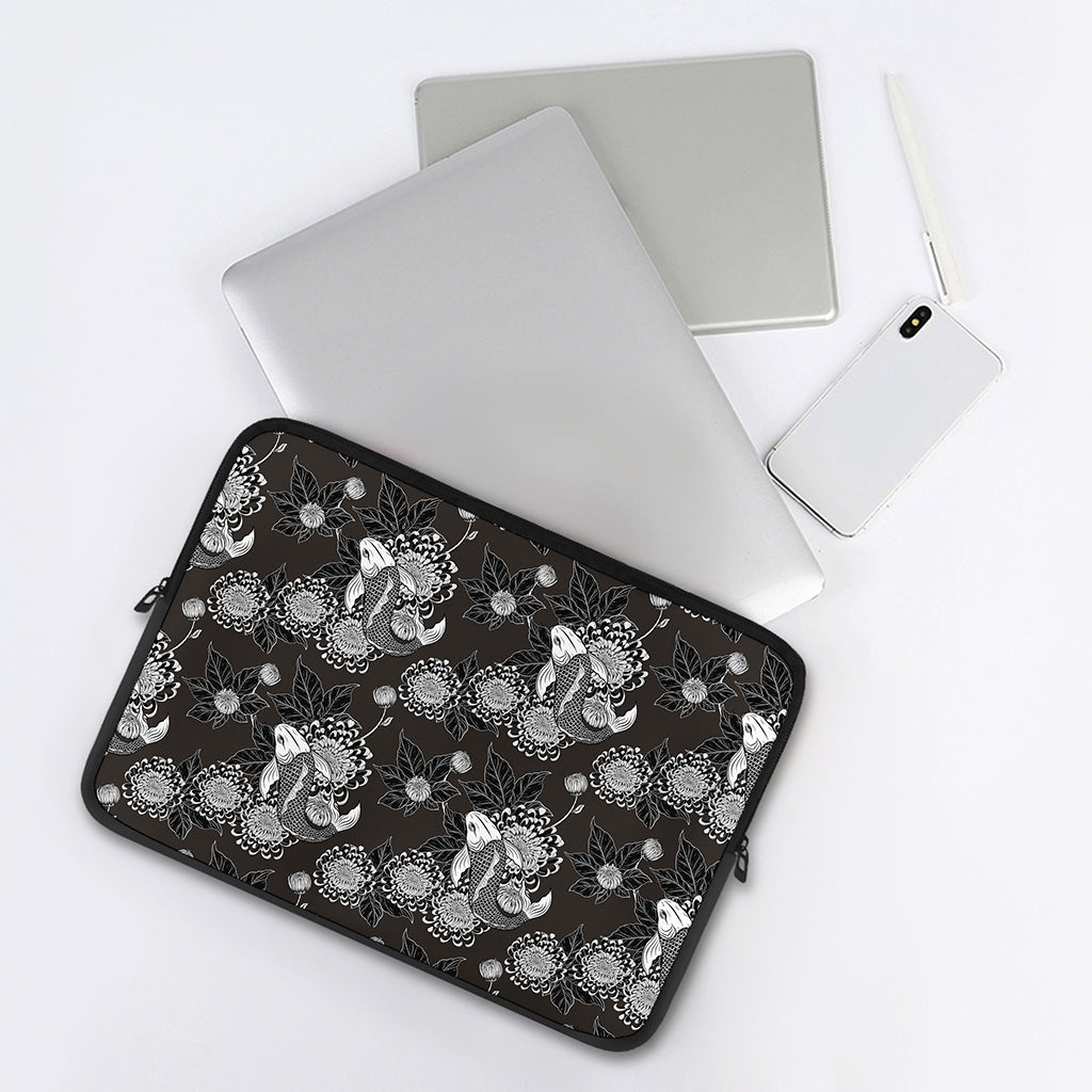 Koi Carp And Chrysanthemum Pattern Print Laptop Sleeve