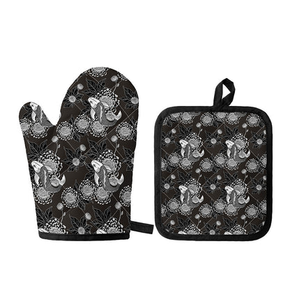 Koi Carp And Chrysanthemum Pattern Print Oven Mitt And Pot Holder Set