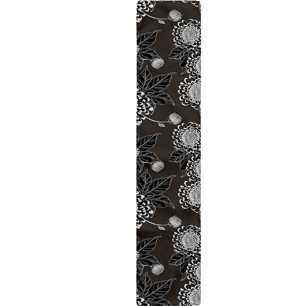 Koi Carp And Chrysanthemum Pattern Print Table Runner