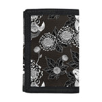 Koi Carp And Chrysanthemum Pattern Print Trifold Wallet