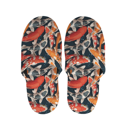 Koi Carp Pattern Print Slippers