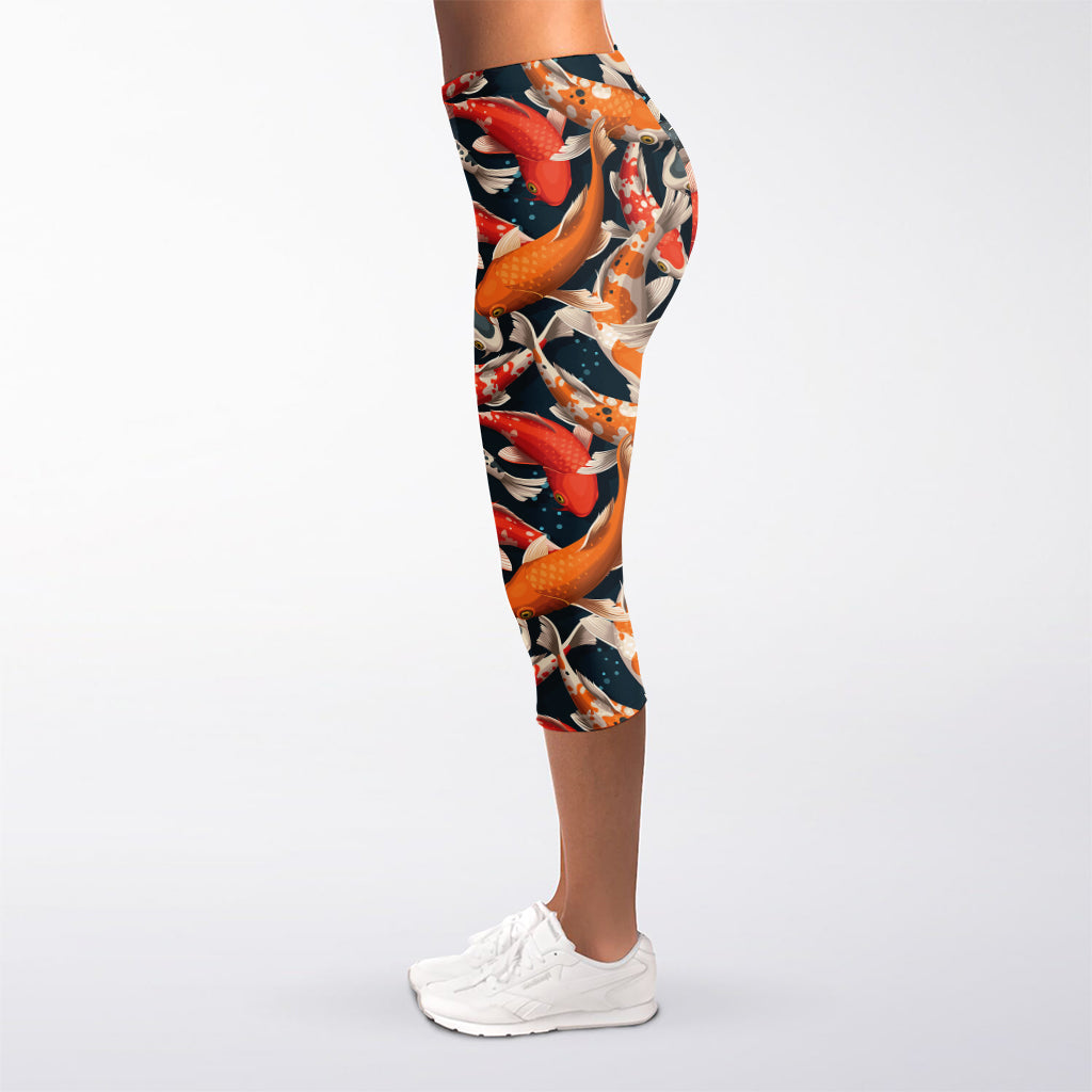 Koi Carp Pattern Print Women's Capri Leggings