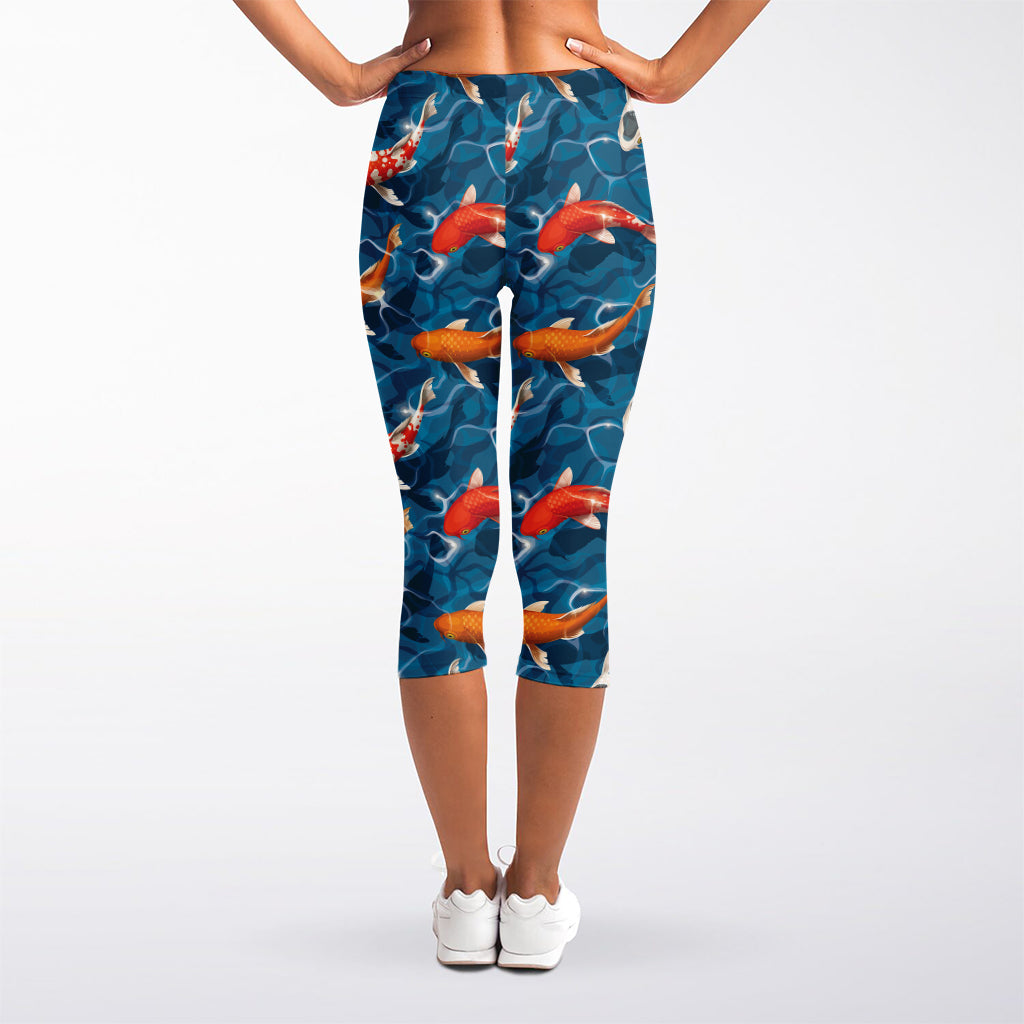 Koi Fish Pattern Print Women's Capri Leggings