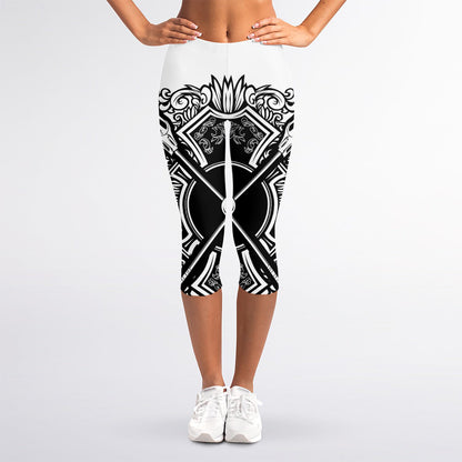 Lacrosse Sticks And Ornate Wing Print Women's Capri Leggings