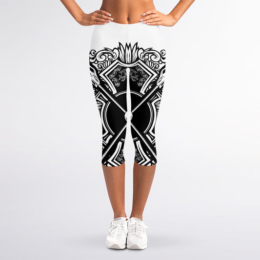 Lacrosse Sticks And Ornate Wing Print Women's Capri Leggings