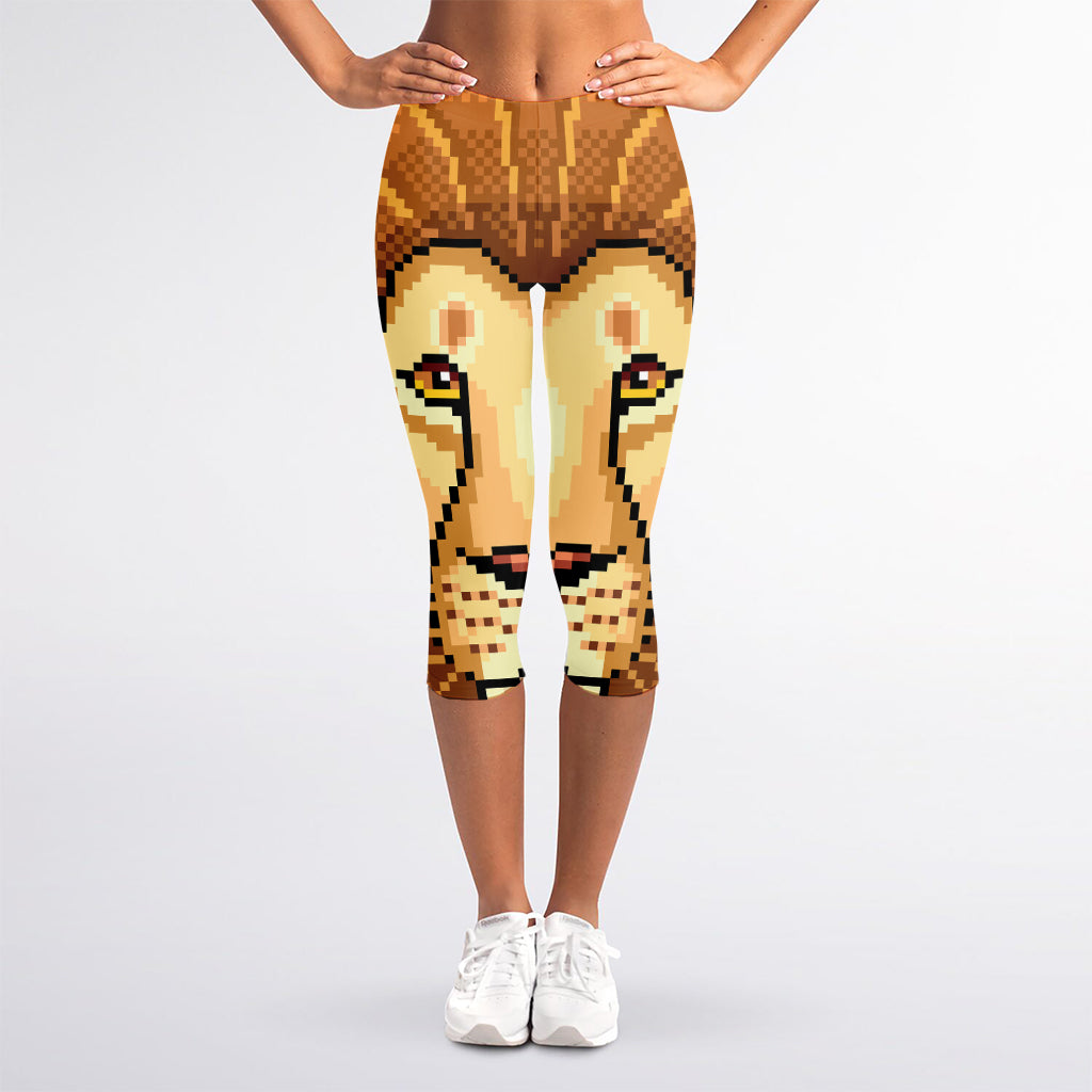 Leo Pixel Print Women's Capri Leggings