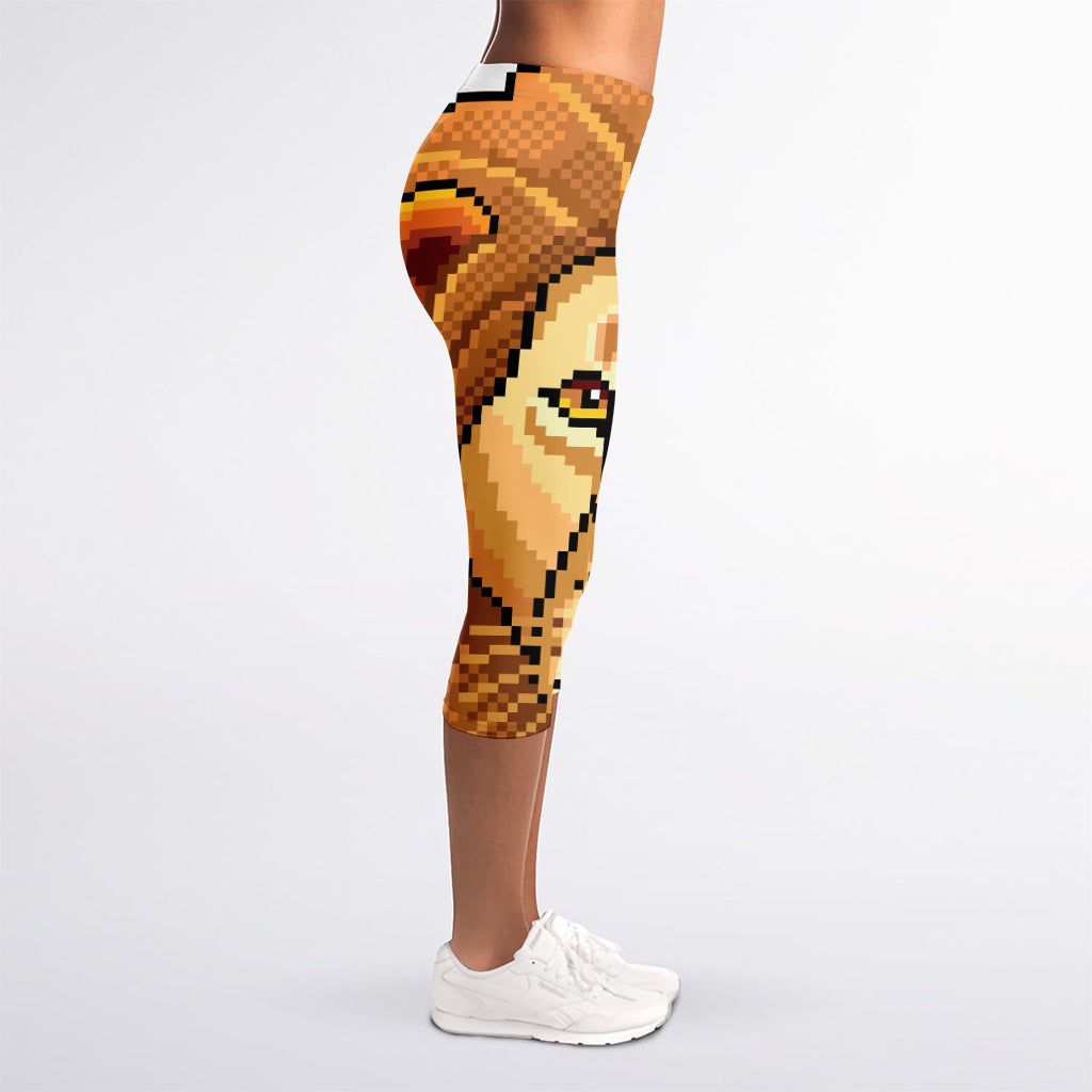 Leo Pixel Print Women's Capri Leggings