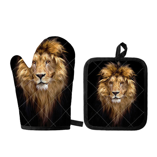 Leo Portrait Print Oven Mitt And Pot Holder Set