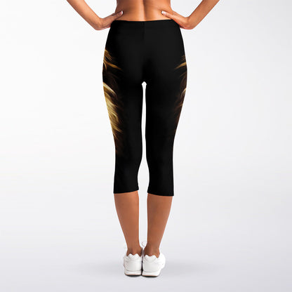 Leo Portrait Print Women's Capri Leggings