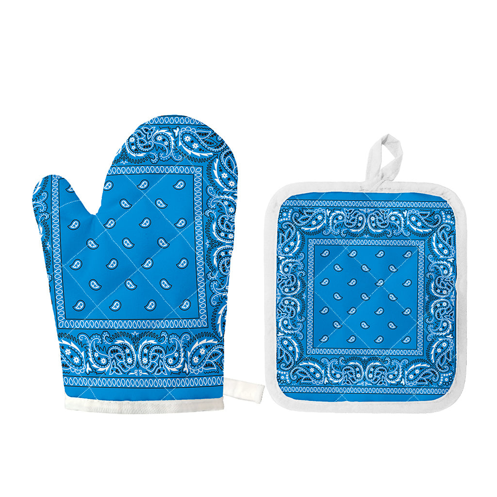 Light Blue Paisley Bandana Print Oven Mitt And Pot Holder Set