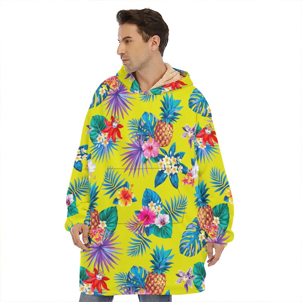 Lime Hawaiian Pineapple Pattern Print Hoodie Blanket