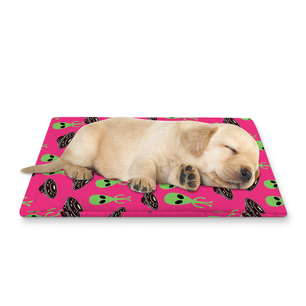 Little Green Alien UFO Print Pet Cooling Mat Cover