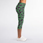 Little Purple Eggplant Pattern Print Women's Capri Leggings