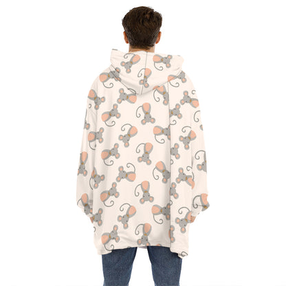 Little Rat Pattern Print Hoodie Blanket