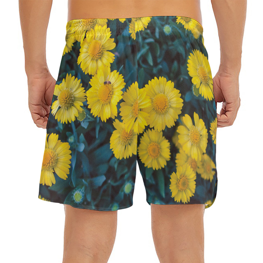 Little Yellow Daisy Print Men's Split Running Shorts