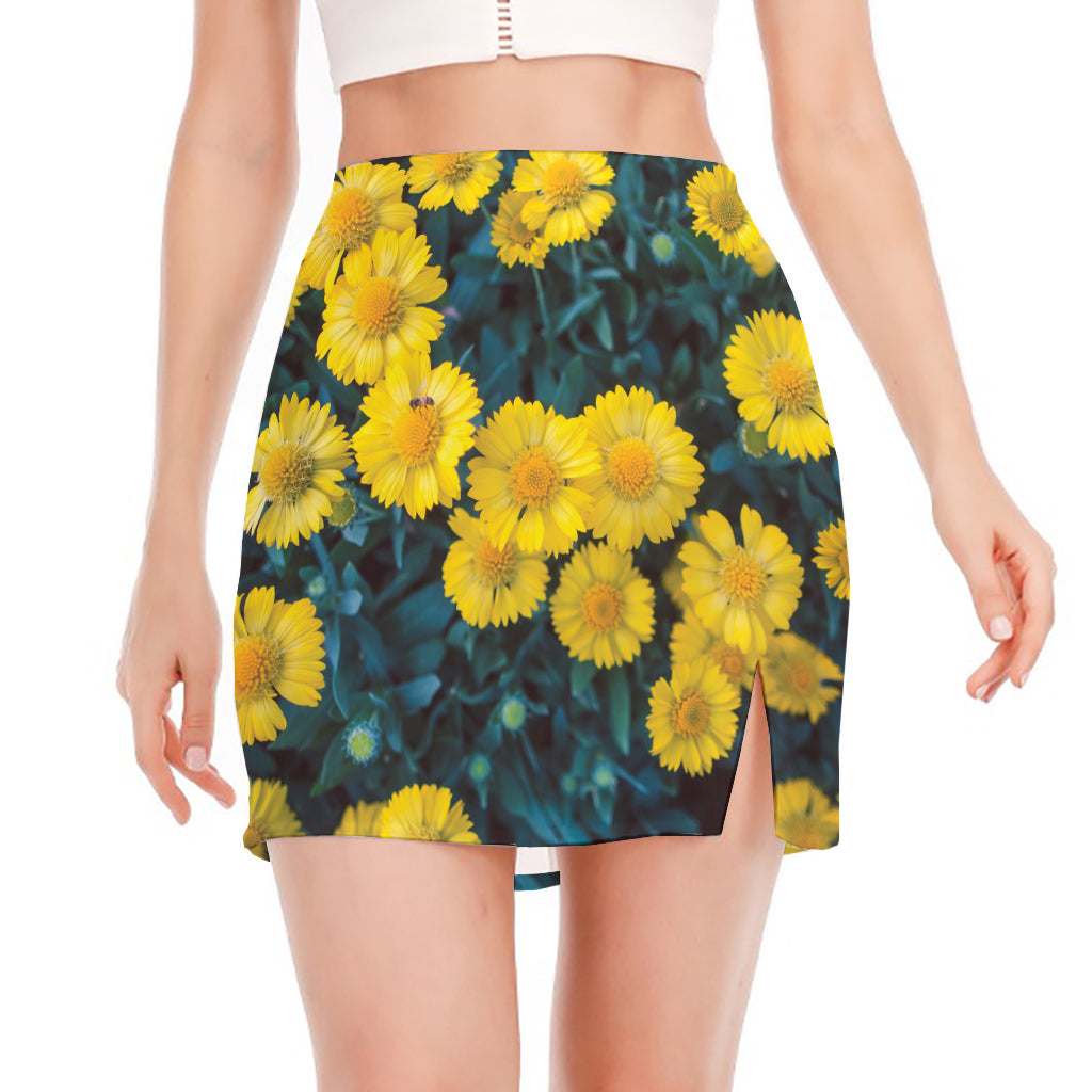 Little Yellow Daisy Print Side Slit Mini Skirt