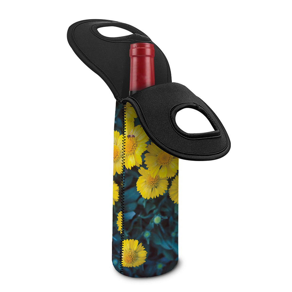 Little Yellow Daisy Print Single Neoprene Wine Tote
