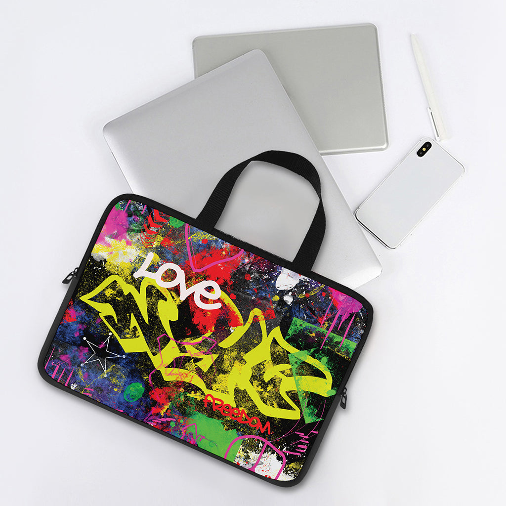 Love NYC Graffiti Print Laptop Sleeve With Handle