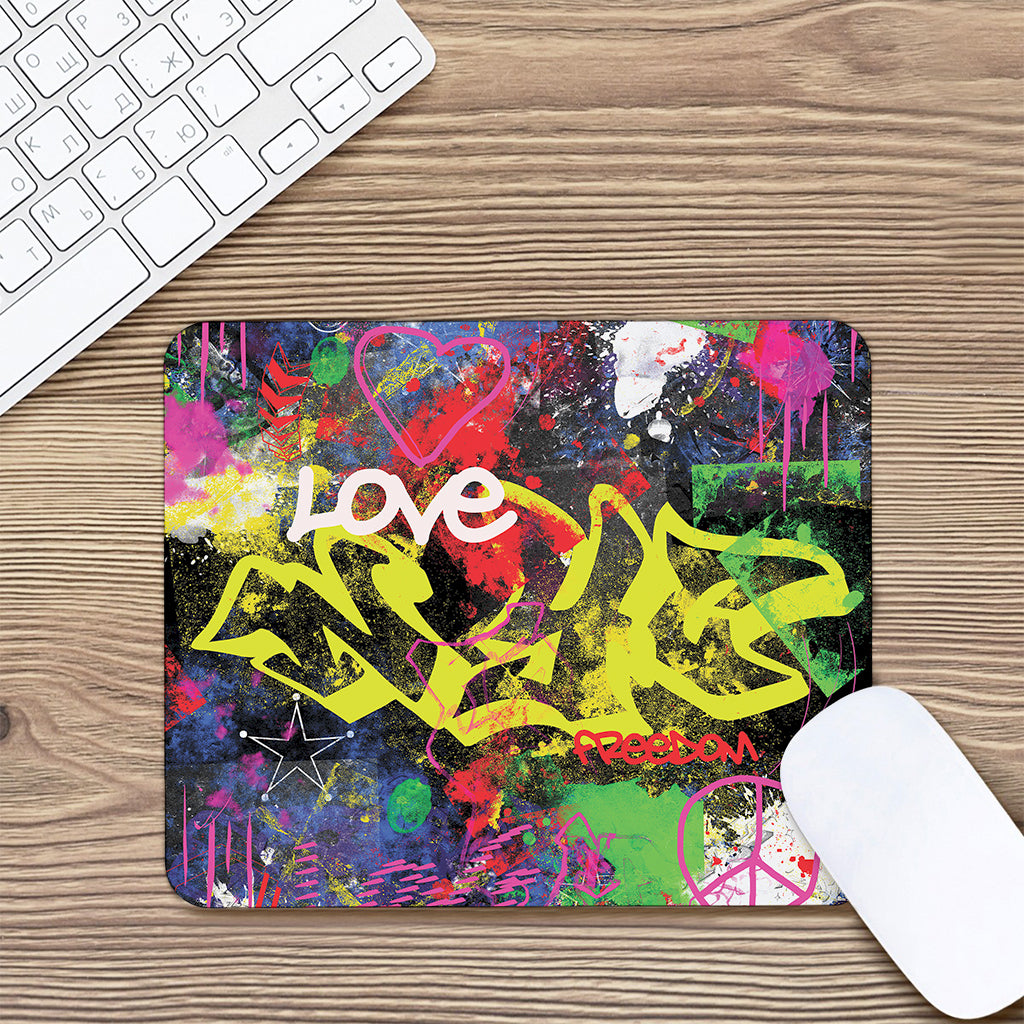 Love NYC Graffiti Print Mouse Pad