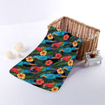 Macaw Parrot Pattern Print Towel