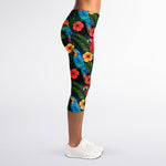 Macaw Parrot Pattern Print Women's Capri Leggings