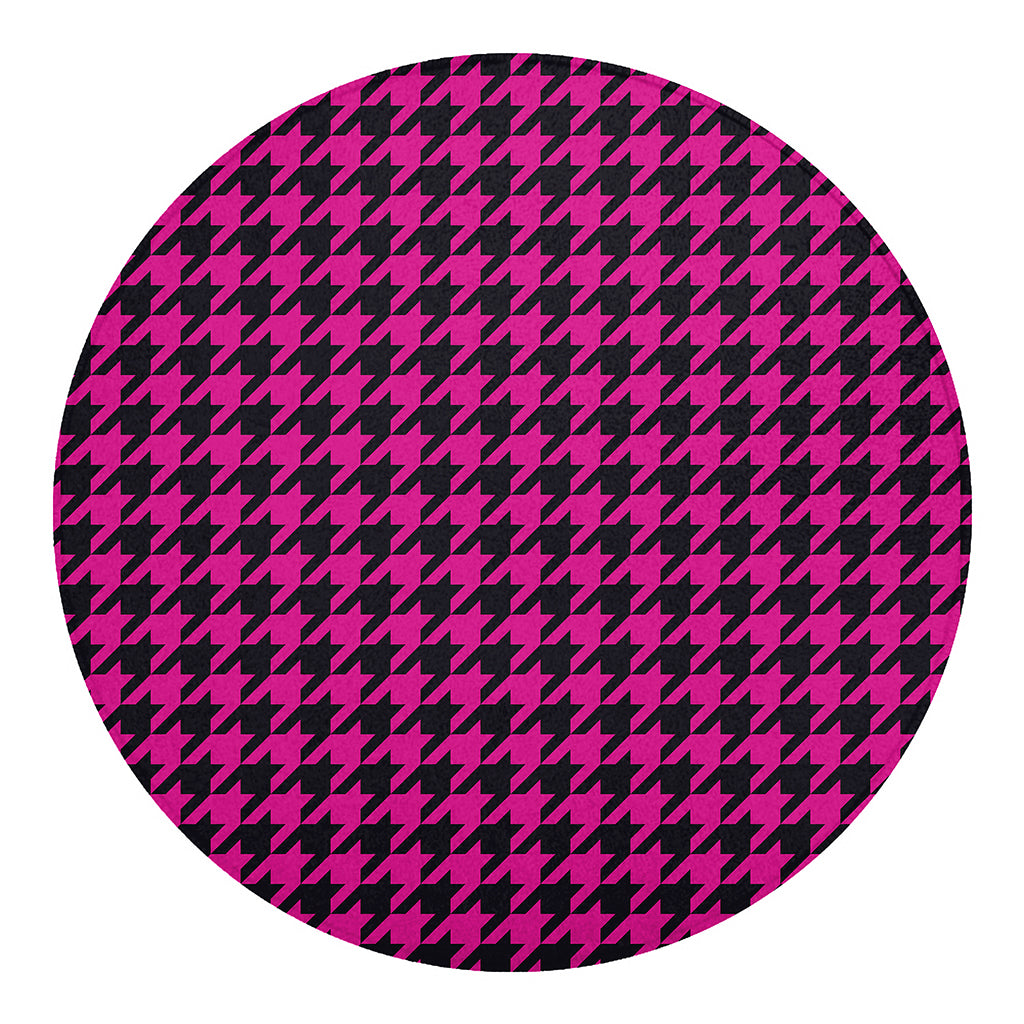 Magenta Pink And Black Houndstooth Print Round Blanket