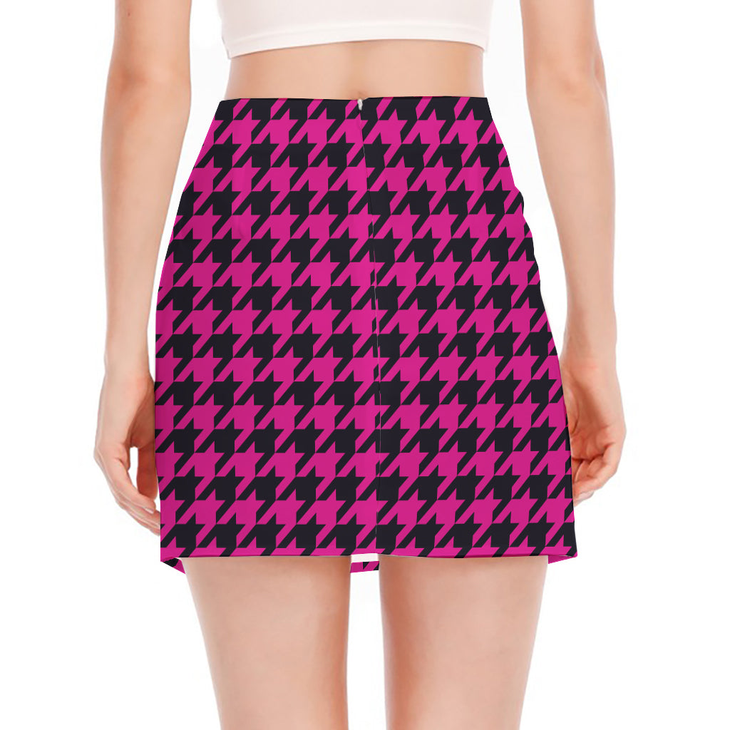 Magenta Pink And Black Houndstooth Print Side Slit Mini Skirt