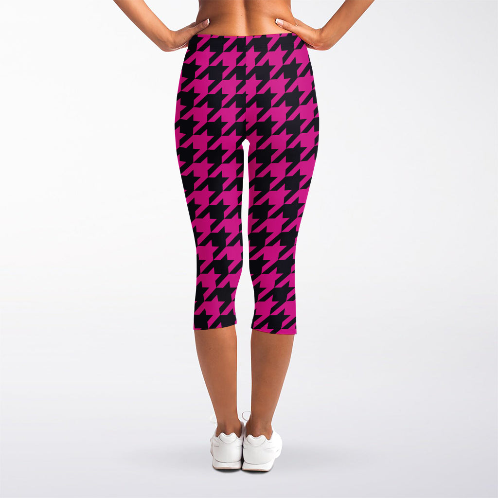 Magenta Pink And Black Houndstooth Print Women's Capri Leggings