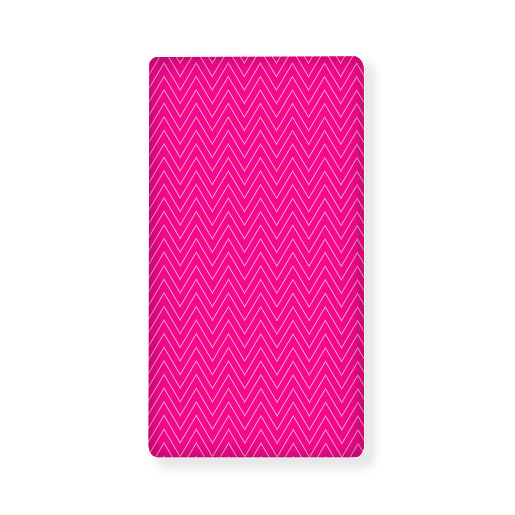 Magenta Pink Zigzag Pattern Print Baby Crib Sheet