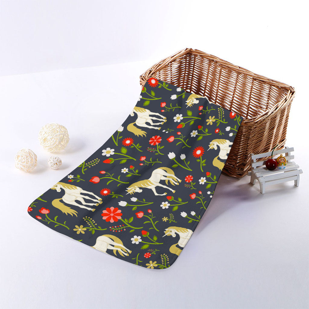 Magic Floral Unicorn Pattern Print Towel