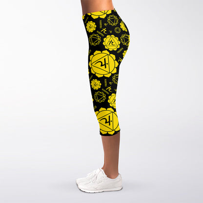 Manipura Chakra Pattern Print Women's Capri Leggings