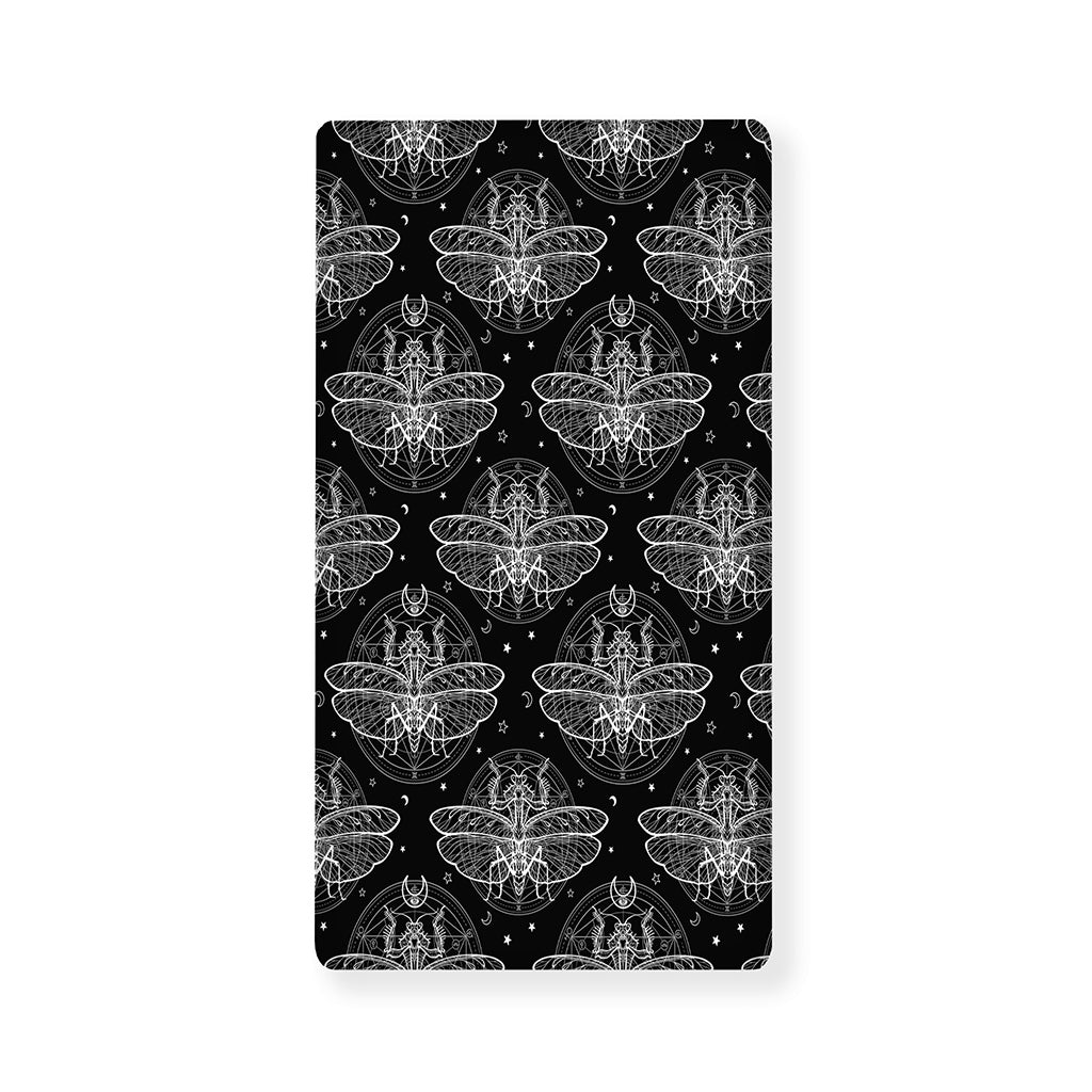 Mantis Spirit Animal Pattern Print Baby Crib Sheet