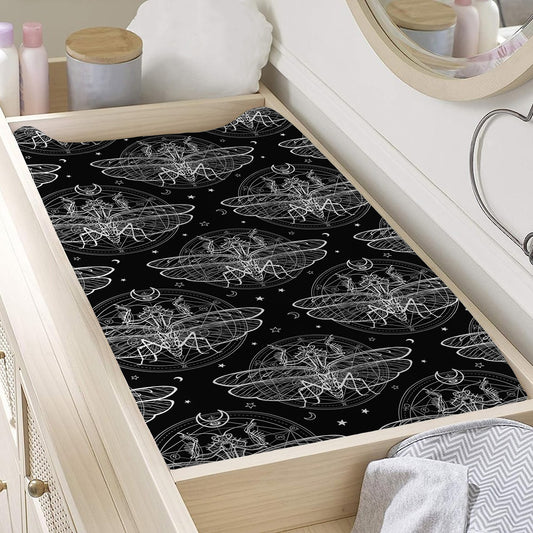 Mantis Spirit Animal Pattern Print Changing Pad Cover