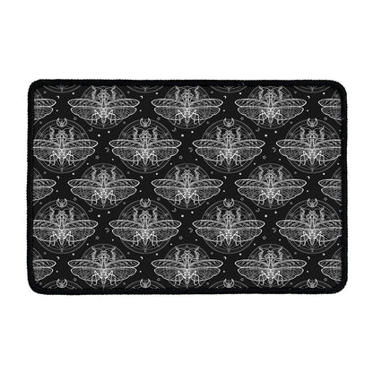 Mantis Spirit Animal Pattern Print Kitchen Mat