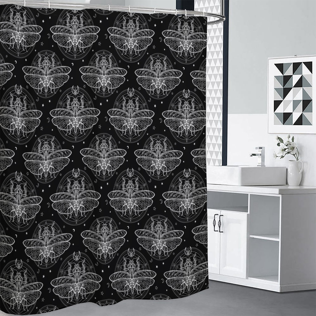Mantis Spirit Animal Pattern Print Shower Curtain