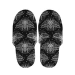 Mantis Spirit Animal Pattern Print Slippers