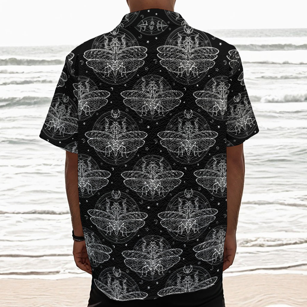 Mantis Spirit Animal Pattern Print Textured Short Sleeve Shirt