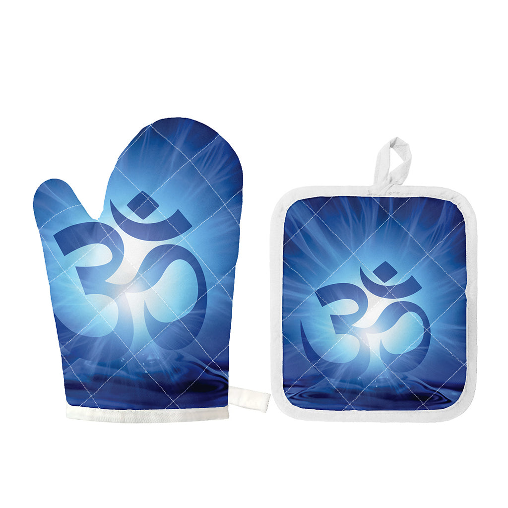 Mantra Om Print Oven Mitt And Pot Holder Set