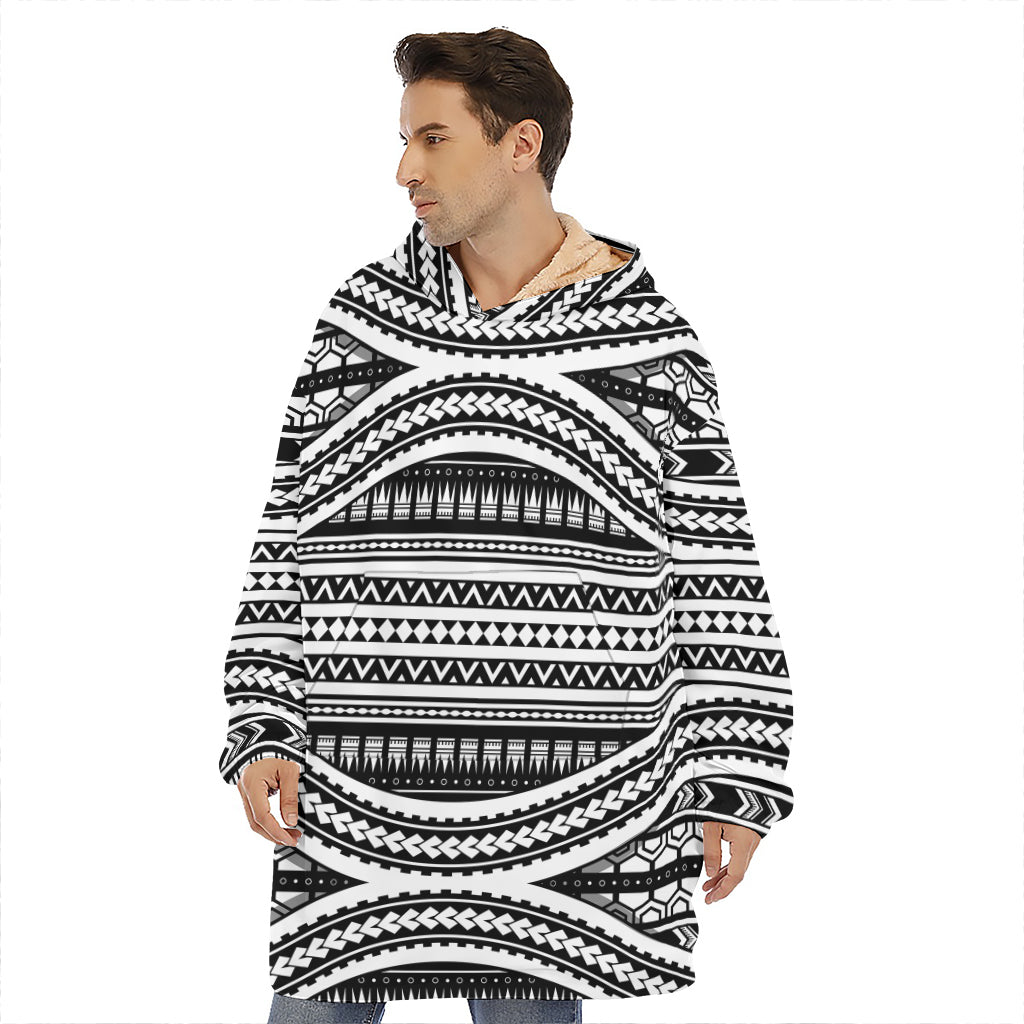 Maori Tattoo Polynesian Tribal Print Hoodie Blanket