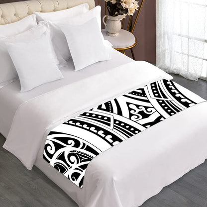 Maori Tribal Tattoo Pattern Print Bed Runner