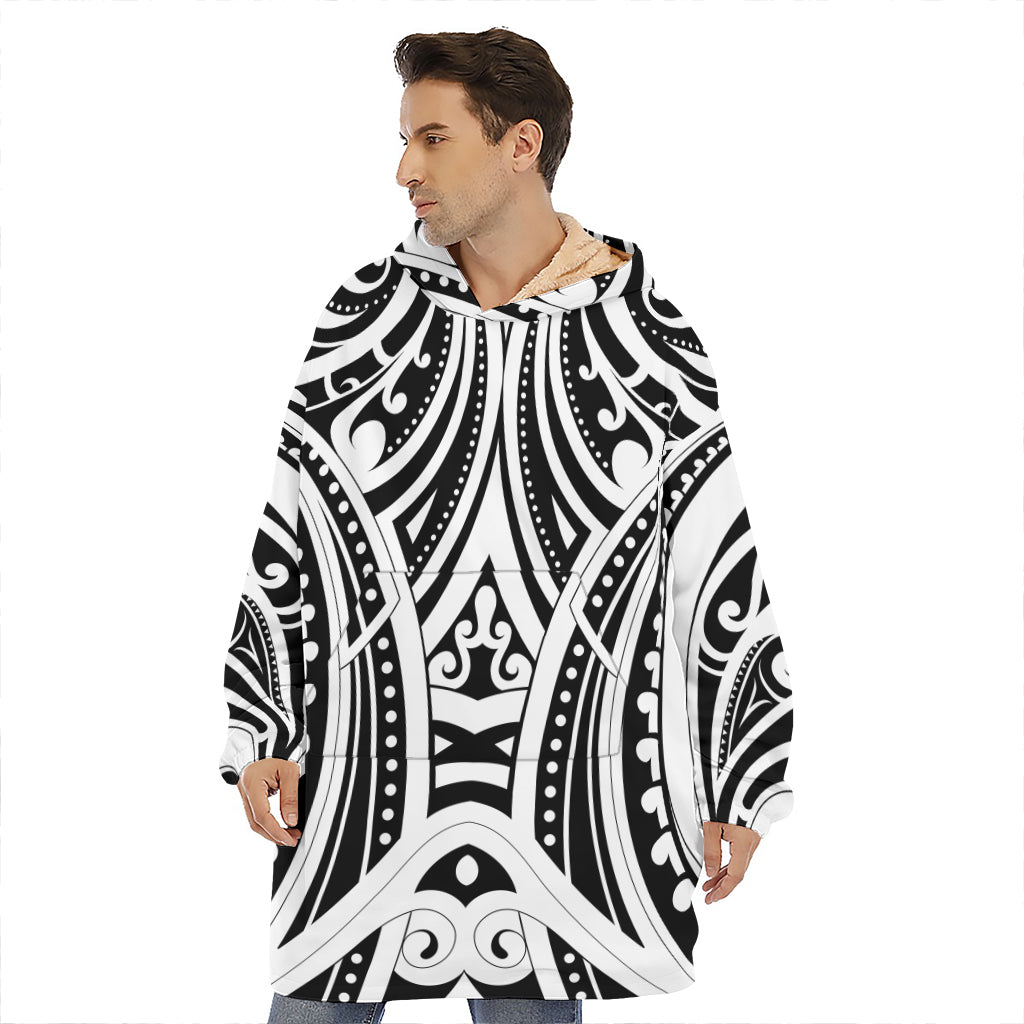 Maori Tribal Tattoo Pattern Print Hoodie Blanket